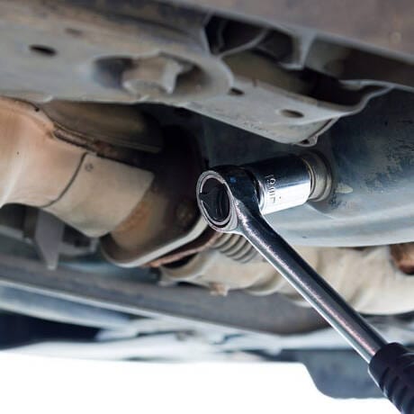 engine-oil-leaks-_-Body-5-30-3-23-1024x640-AR-2562023